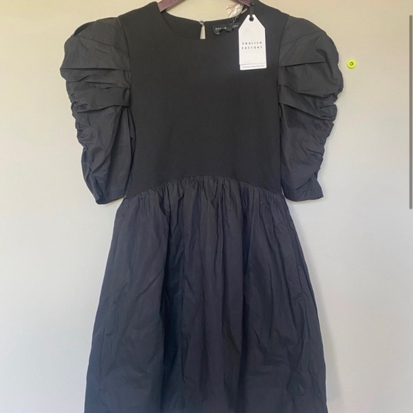 English Factory Mini Puff Skirt Dress Size Small NWT - Picture 4 of 5